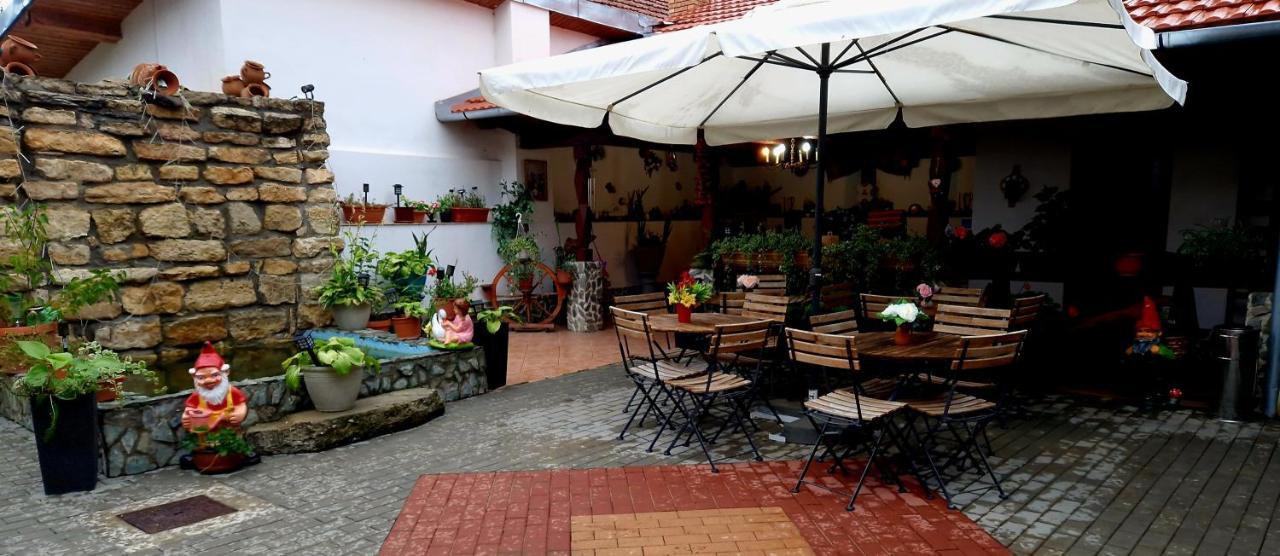Willa Mehadica House Zewnętrze zdjęcie