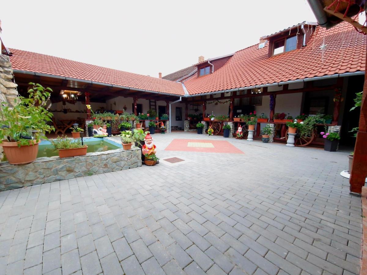 Willa Mehadica House Zewnętrze zdjęcie